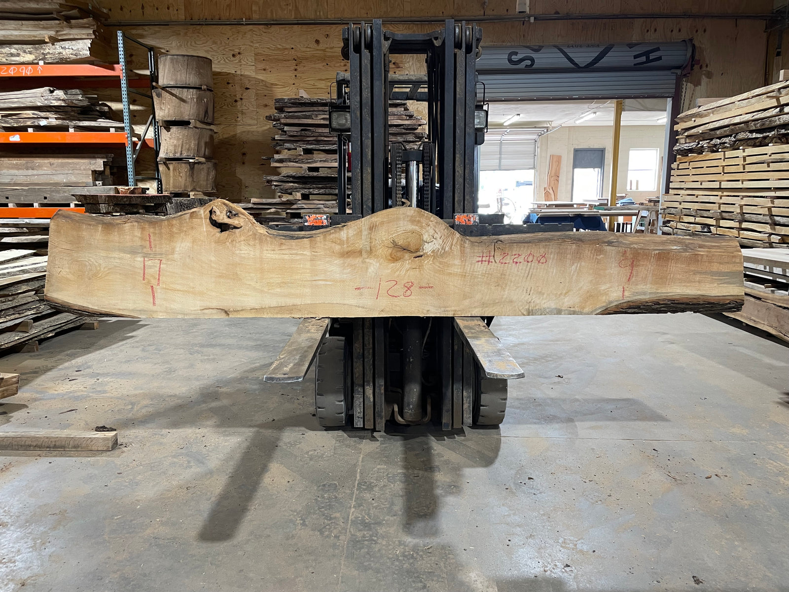 Poplar (2200) 128" L x 16-19" W x 2.5" T