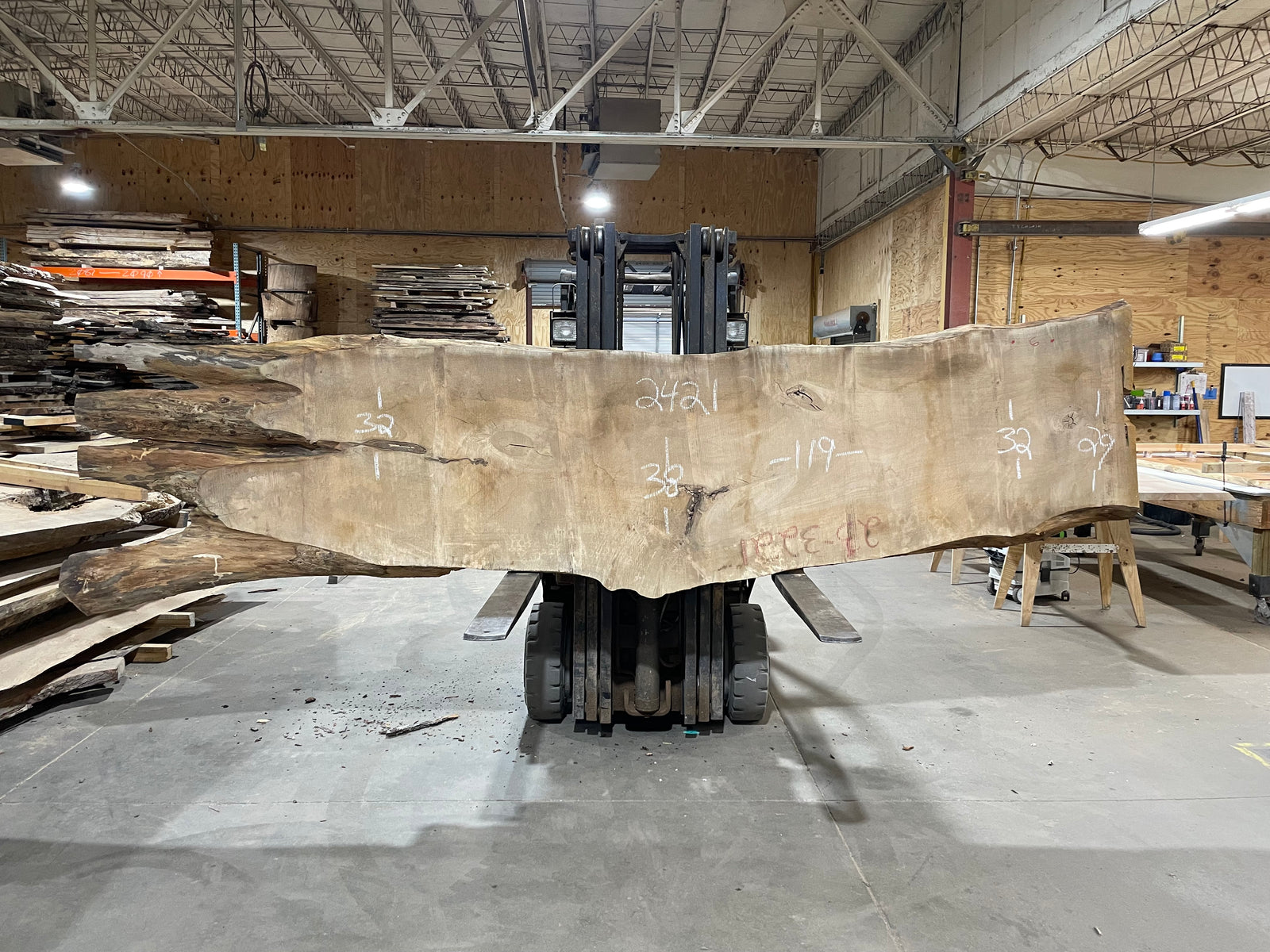 Maple (2421) 119" L x 29-38" W x 3" T