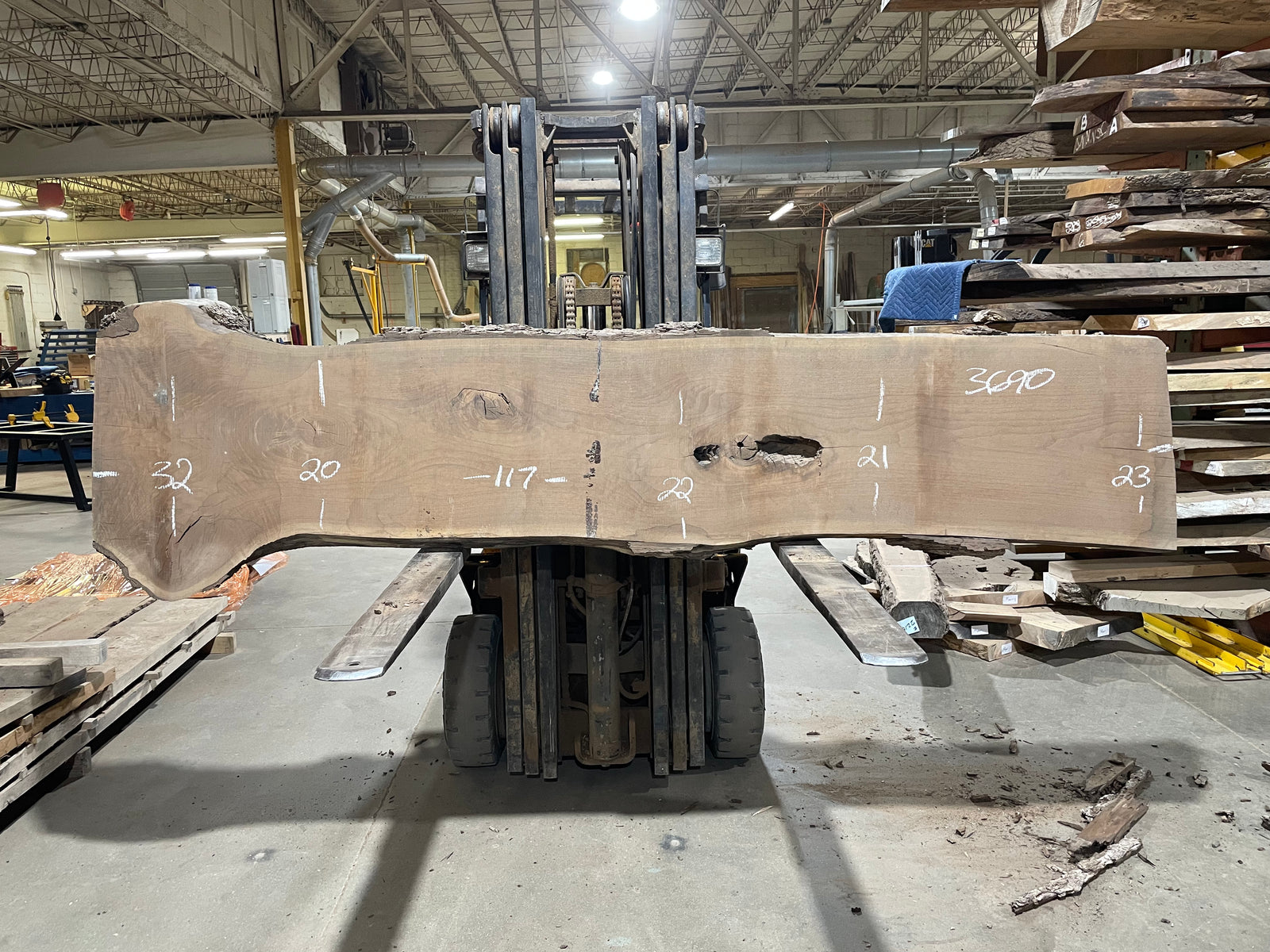 BLACK WALNUT (3690) 117” L x 20"-32” W x 3”