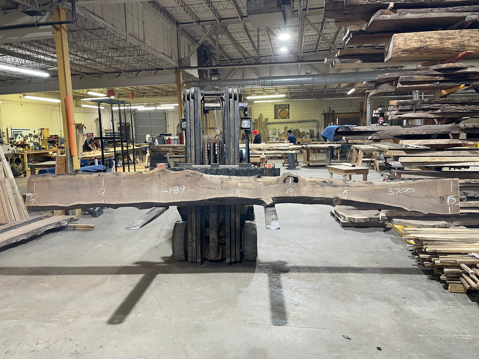 BLACK WALNUT (3700) 189” L x 5"-15” W x 2.5”