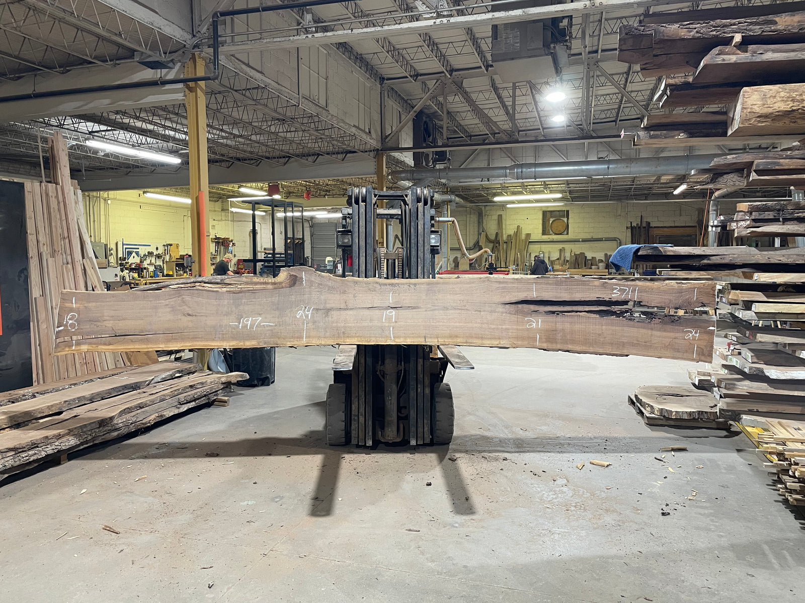 BLACK WALNUT (3711) 197” L x 18"-24” W x 2.5”