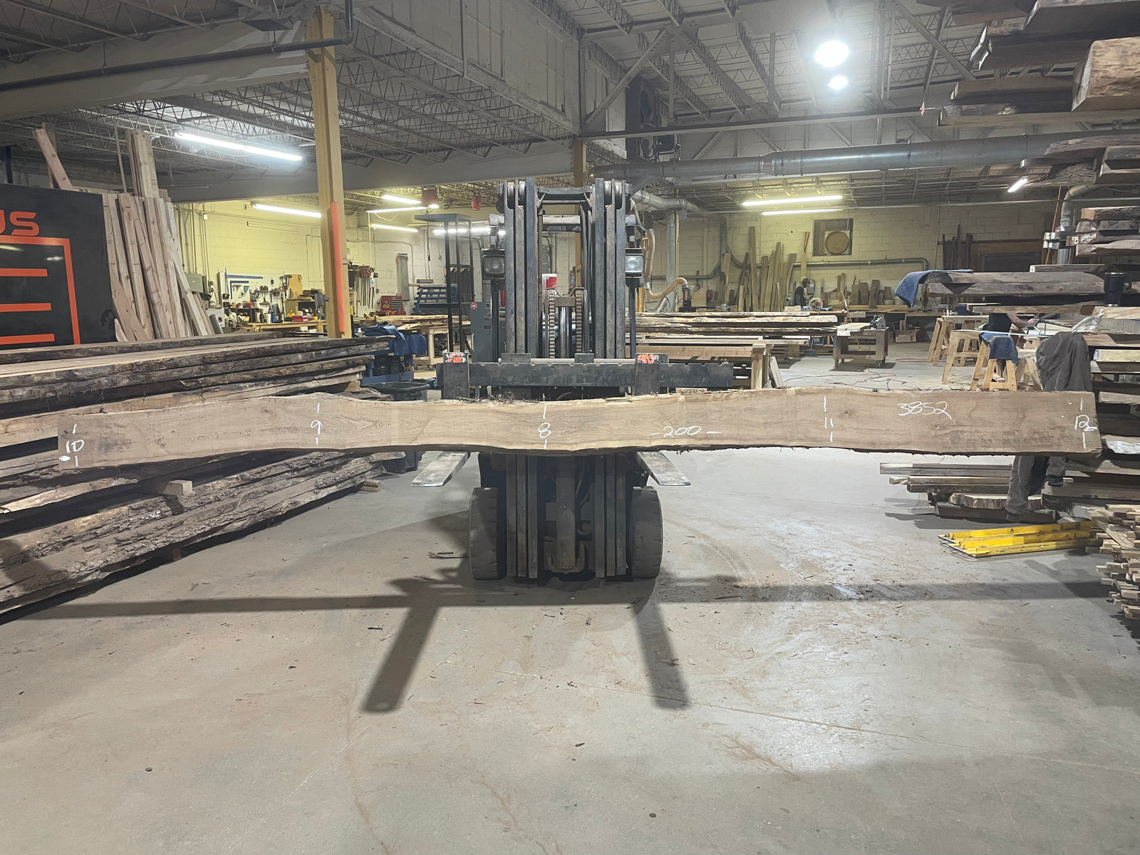 BLACK WALNUT (3852) 200” L x 8"-12” W x 2.5”