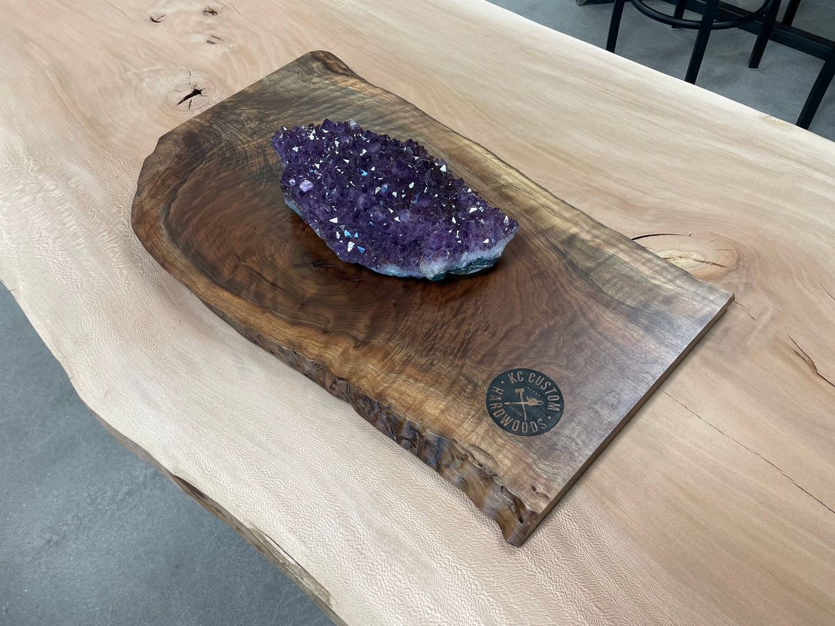 Live edge presentation board