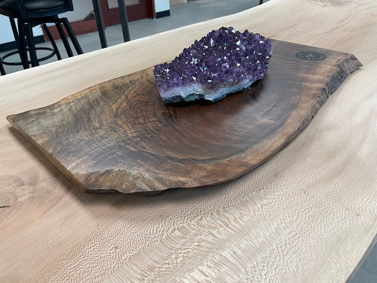 Live edge presentation board