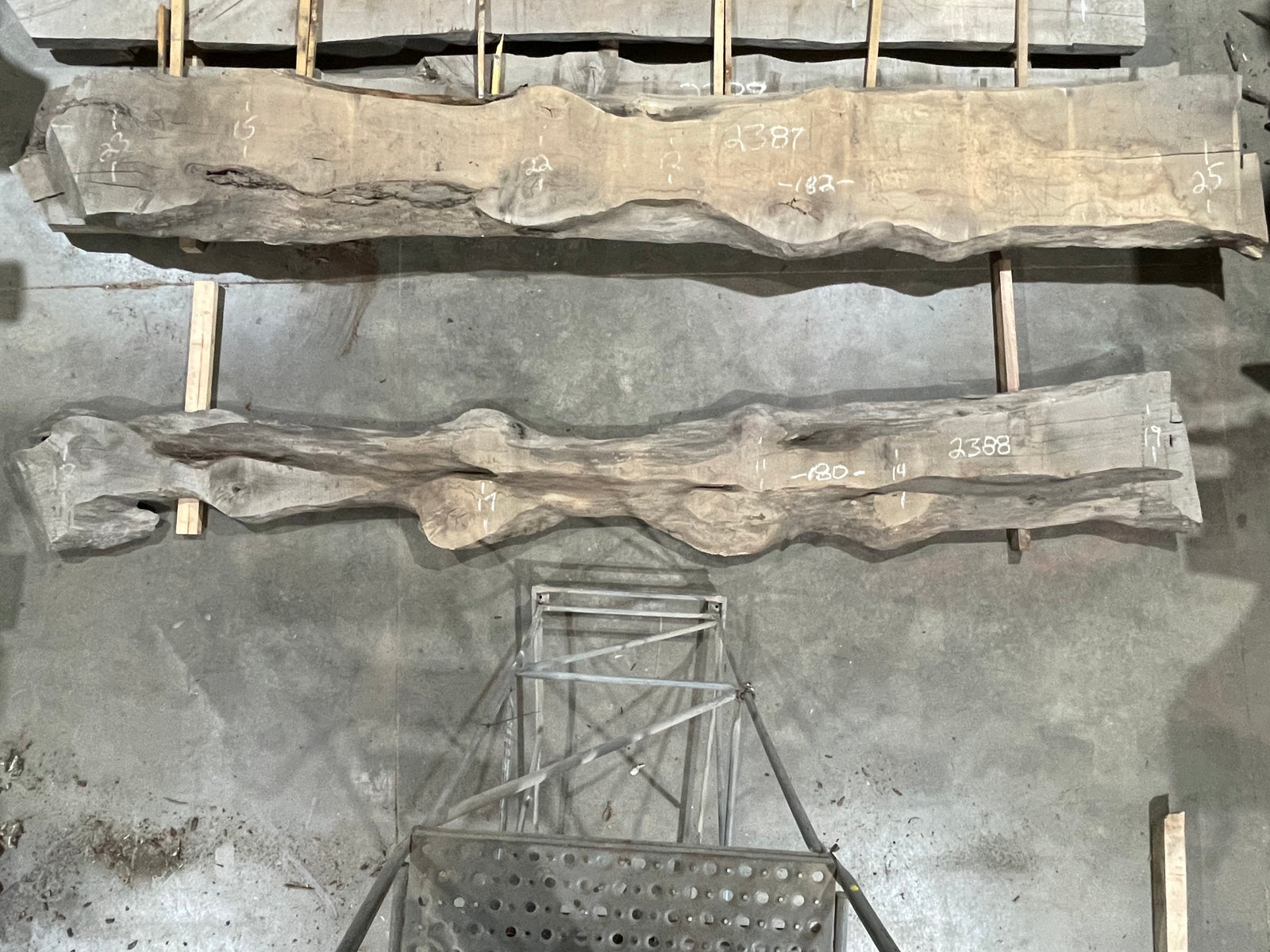 Maple (2388) 180" L x 11-19" W x 3" T