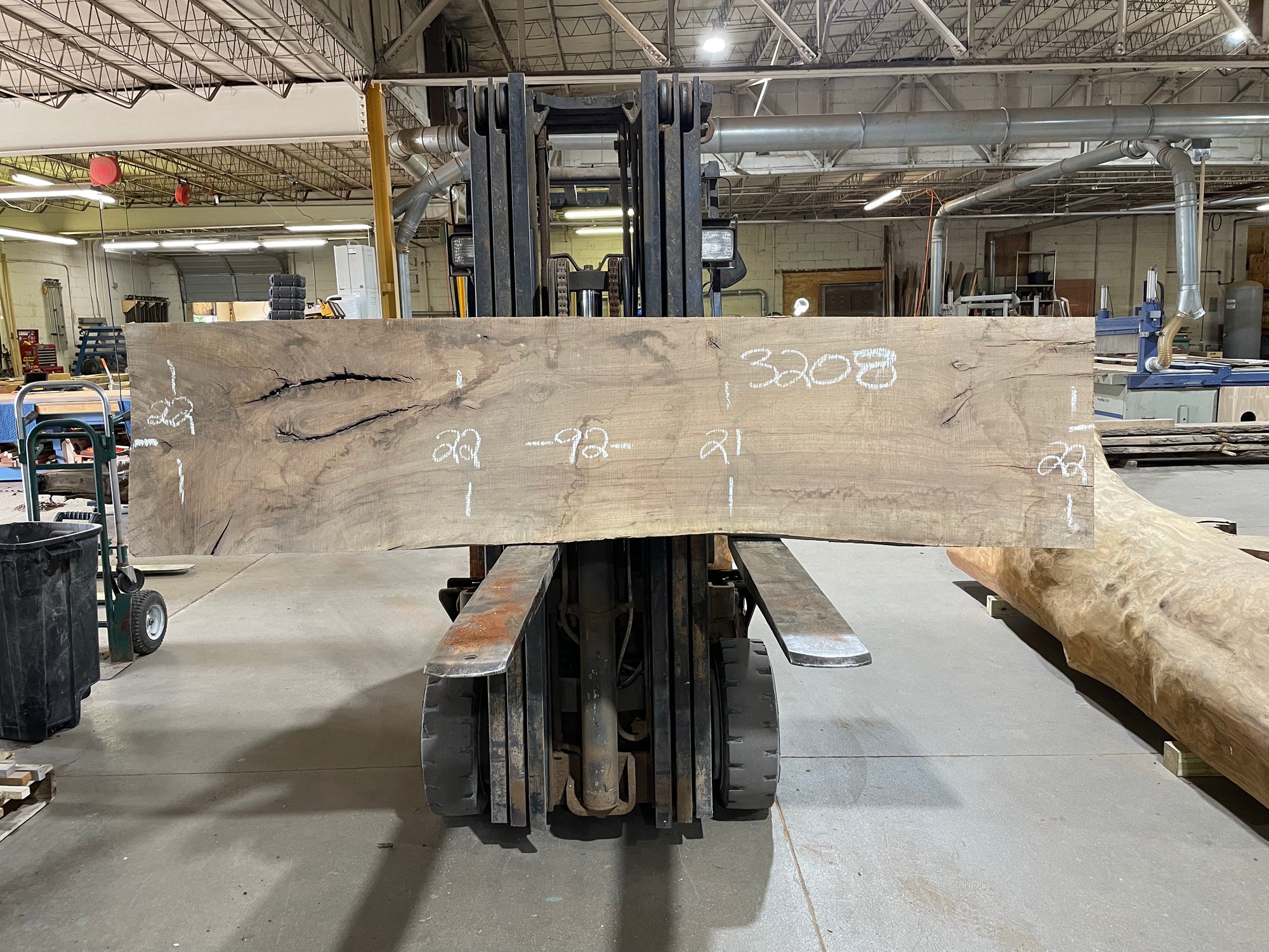 Pecan - (3208) 92" L x 21-22" W x 3 T