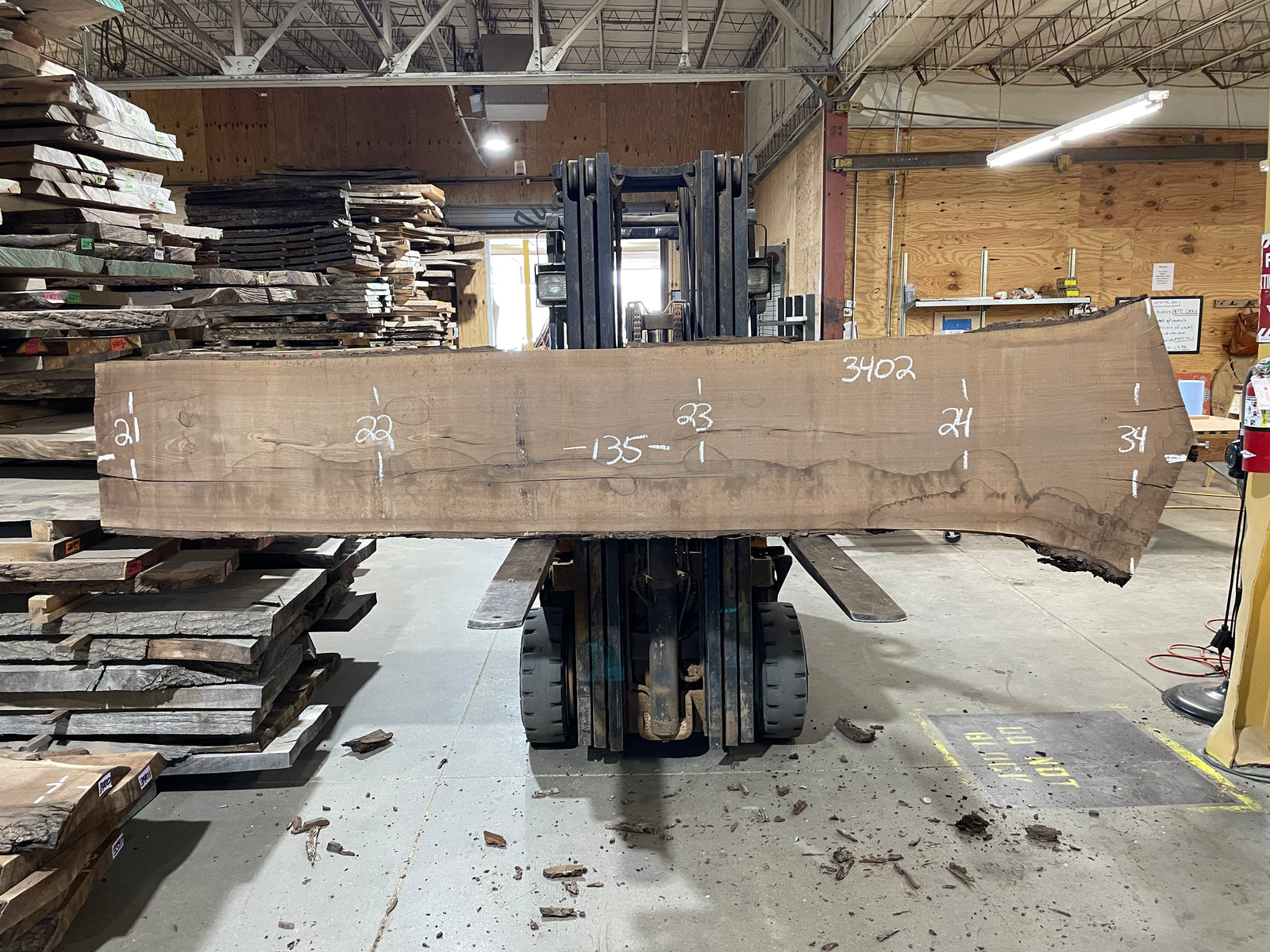 BLACK WALNUT (3402) 135” L x 21-34” W x 3” T