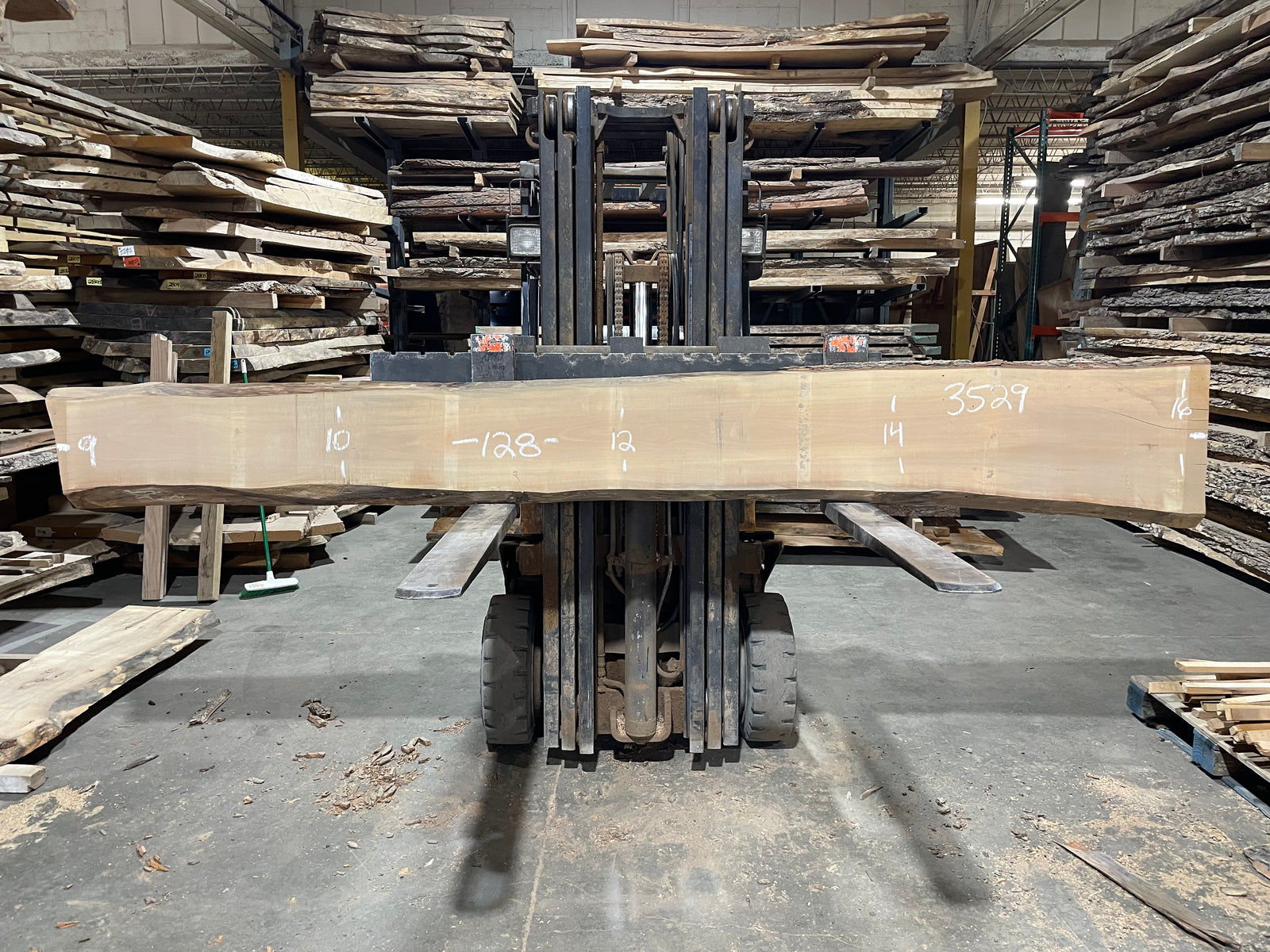 Sweet Gum (3529) 128" L x 9-16" W x 2.5" T