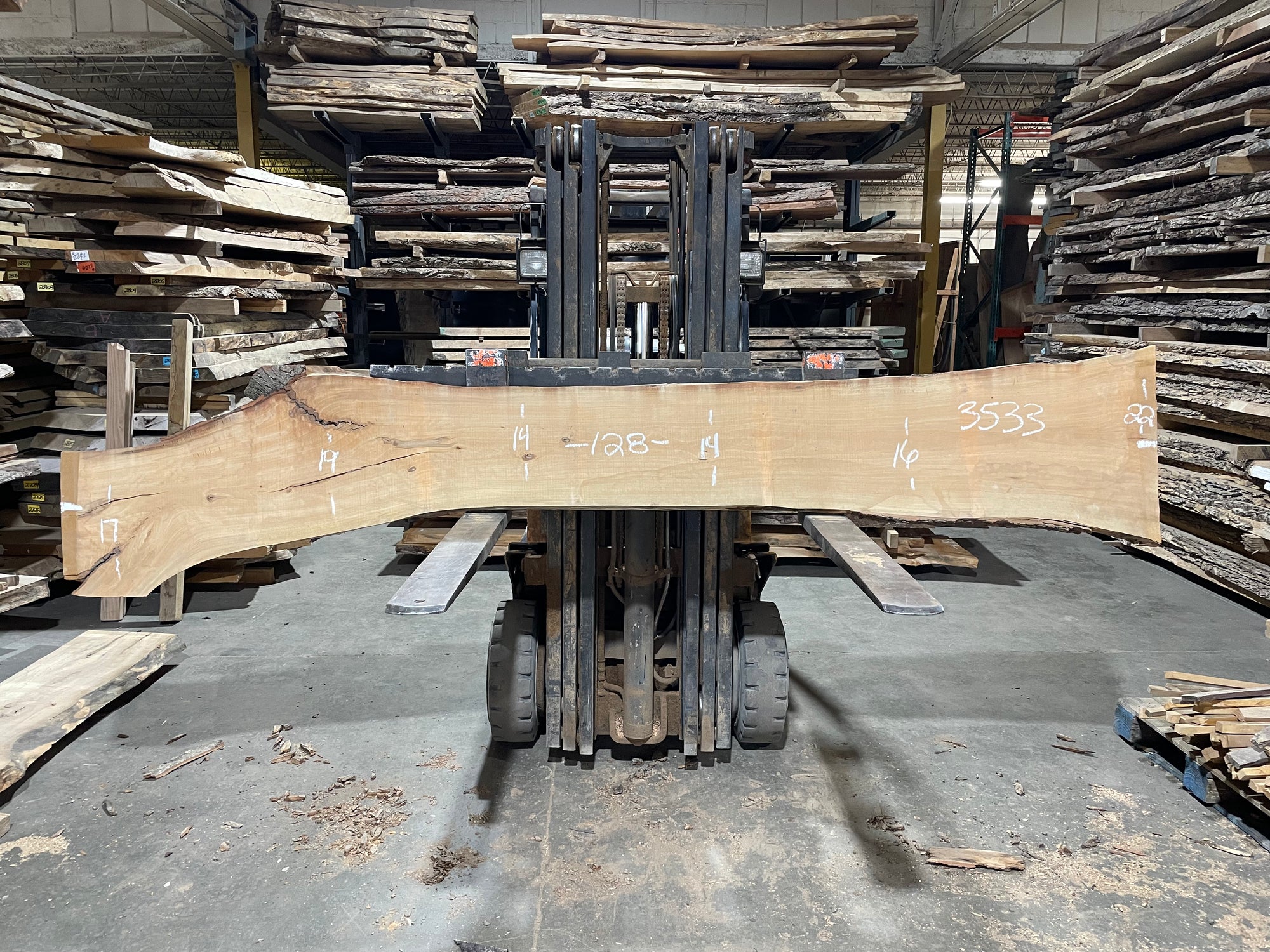 Sweet Gum (3533) 128" L x 14-22" W x 2.25" T