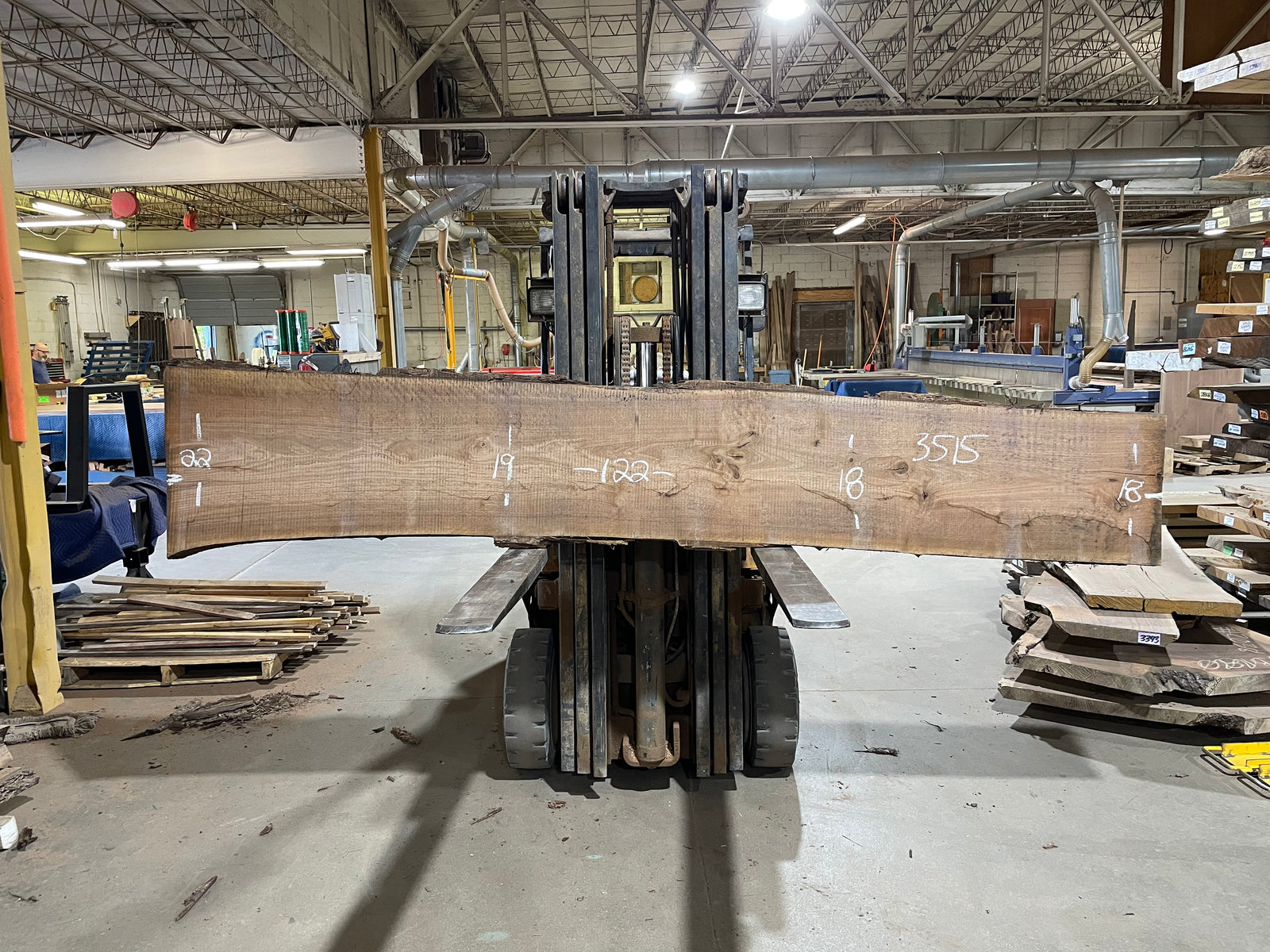 BLACK WALNUT (3515) 122” L x 18-22” W x 2.5” T