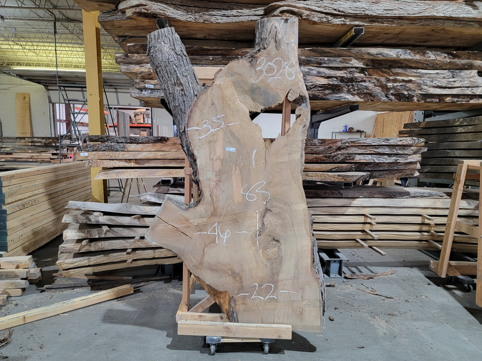 Maple (3028) 83" L x 22-46" W x 2.5" T