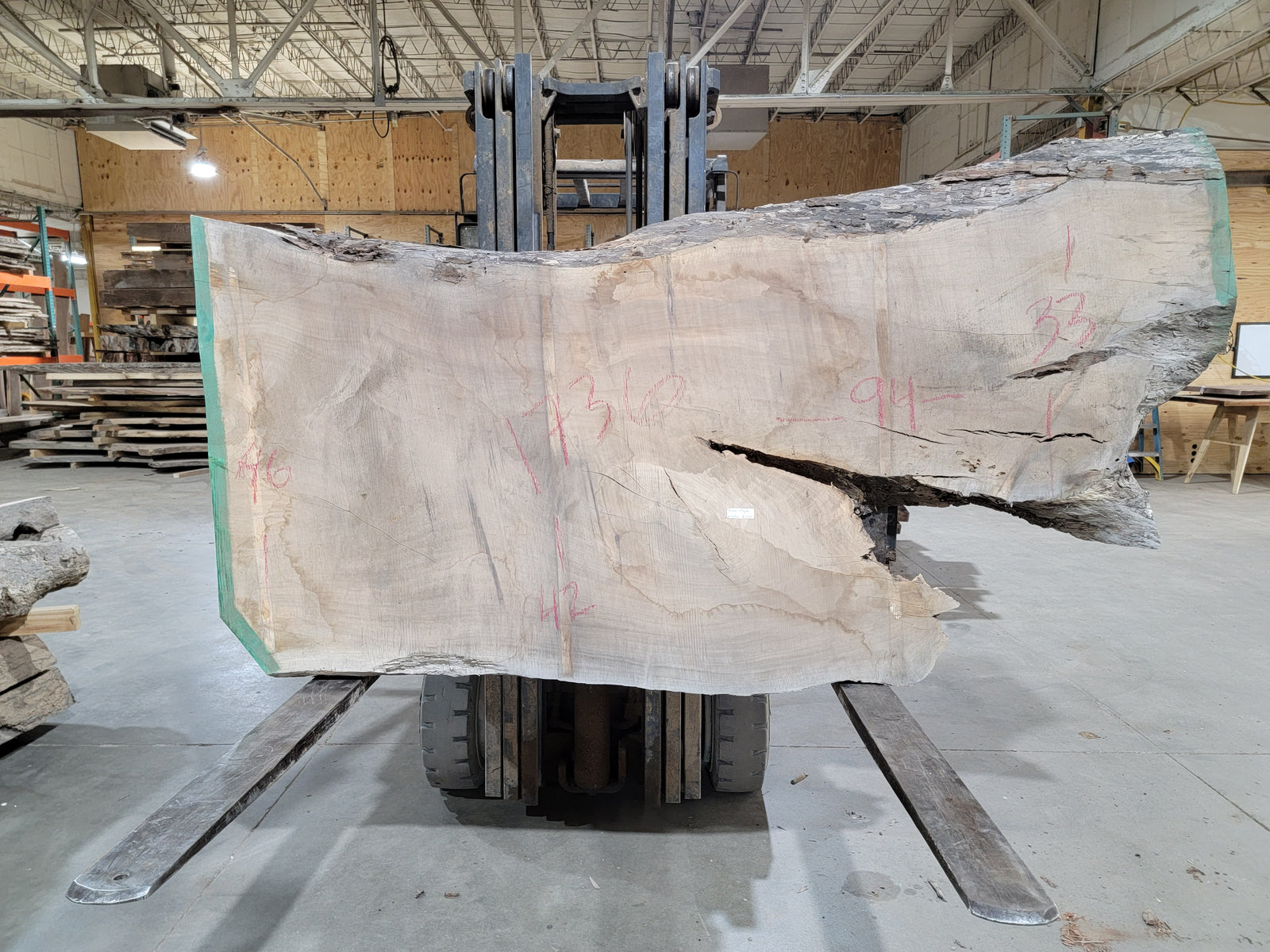 Silver Maple (1736) 94" L x 42-46" W x 3" T